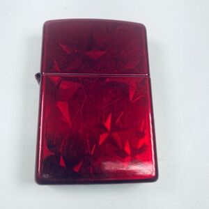 Zippo Lighter Iced Stars Candy Apple Red Windproof NWOB Discontinued #28339 RARE
